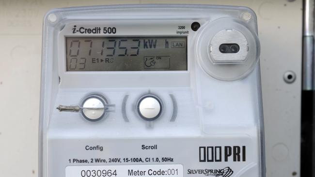 Many consumers are puzzled about what smart meters do, according to research.