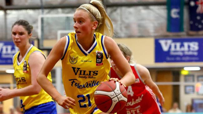 Sam Simons had yet another spectacular season for the Forestville Eagles, winning the NBL1 Central women’s MVP. Picture: Kelly Barnes/AllStar Photos