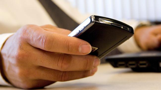 Habitual phone checking can lead to problematic use. Picture: Thinkstock