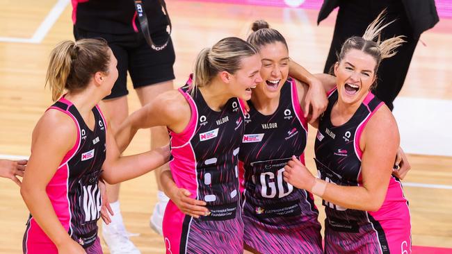 The Thunderbirds celebrate victory. (Photo by Jenny Evans/Getty Images)