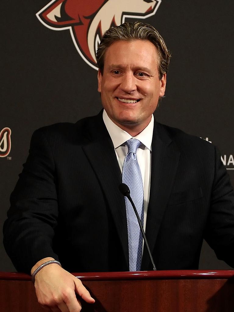 Roenick suspended by NBC Sports for inappropriate comments
