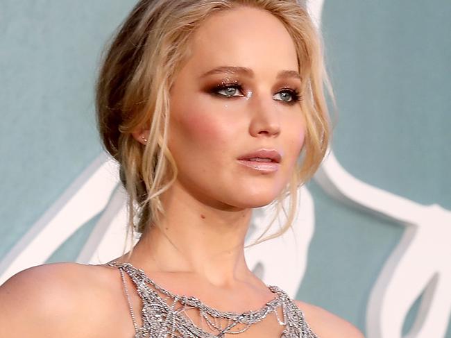 LONDON, ENGLAND - SEPTEMBER 06:  Jennifer Lawrence attends the UK Premiere of 