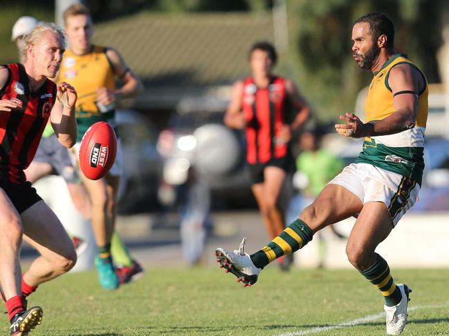 Alexander Stengle (Salisbury North) kicks during the final quarter. Rostrevor v Salisbury North, at Campbelltown Oval. Division 1 Amateur Football. 13/05/17  Picture: Stephen Laffer