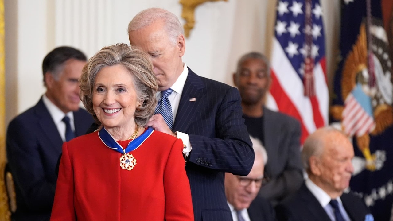 Hillary Clinton and 18 Others Receive Presidential Medal of Freedom