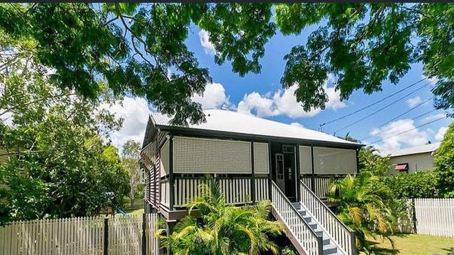 41 Burke St, Coorparoo goes to auction at noon