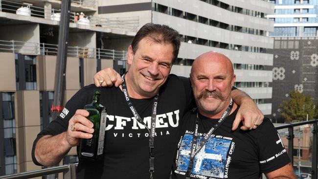 John Setka Twitter account‏@CFMEUJohnSetkaCommon sense prevails today but the battle continues. This dispute has always been about safety and always will be. #auspolSetka and Shaun Reardon