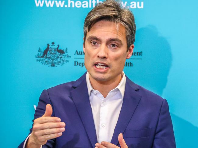 Dr Nick Coatsworth has urged people to ignore the advice of Professor Kerryn Phelps. Picture: David Gray/Getty Images