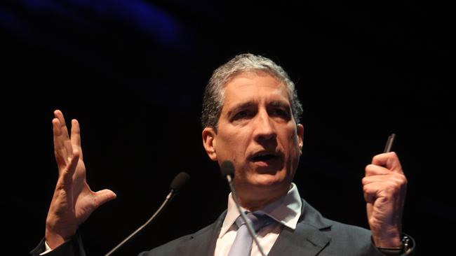 Orica chief executive Alberto Calderon speaking at a Melbourne Mining Club lunch.