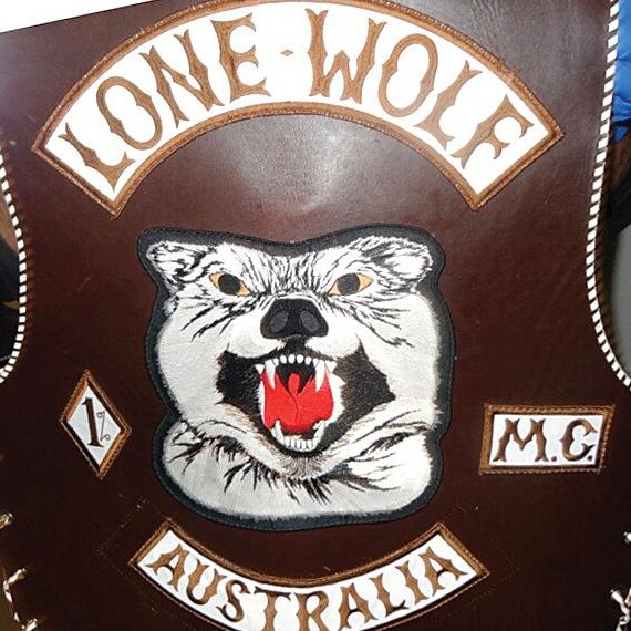 Lone Wolf logo.