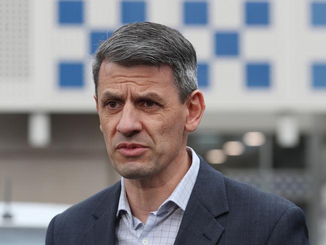 Wayne Gatt urged Victoria Police and the government to return to the negotiating table to present a revised wages offer. Picture: David Crosling