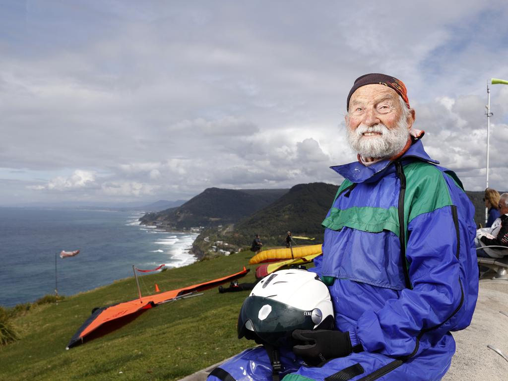 DAILY TELEGRAPH SEPTEMBER 6, 2022. EMBARGOED FOR THE DAILY TELEGRAPH TUESDAY 13TH SEPTEMBER, PLEASE CONTACT PIC EDITOR NICOLA AMOROS BEFORE PUBLISHING.

Jos Bots, 92, pictured at Stanwell Tops is the oldest Paraglider pilot in Australia. He turns 93 on the 14th of September and is hoping to set a new Guinness World Record for the oldest Paraglider pilot in the world. Picture: Jonathan Ng