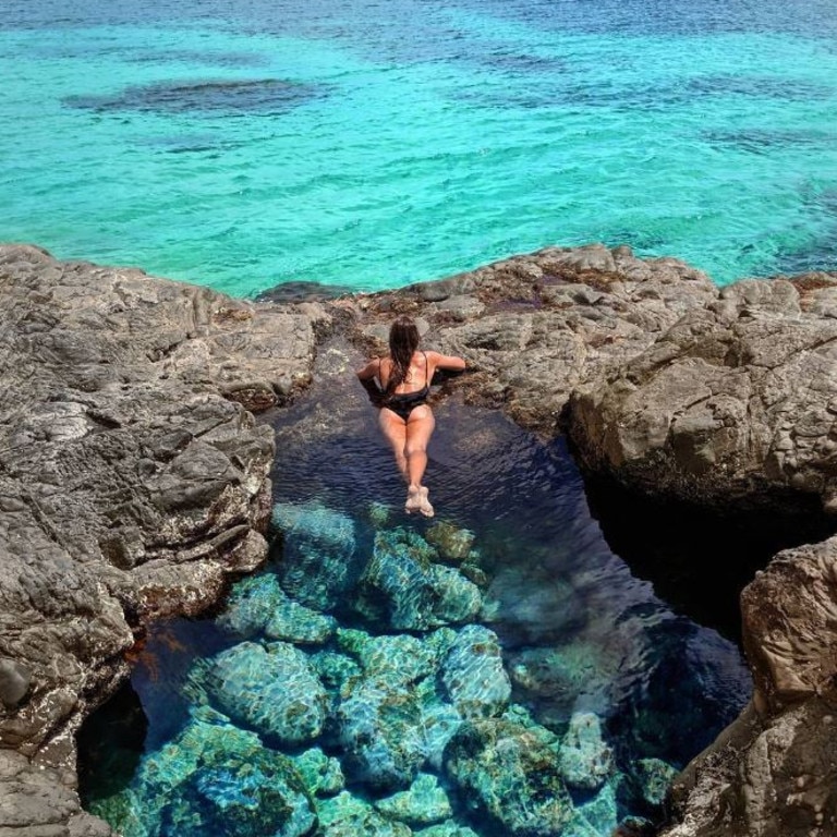 Nature’s infinity pool – photo by @SaltyTravellers at Carrickalinga