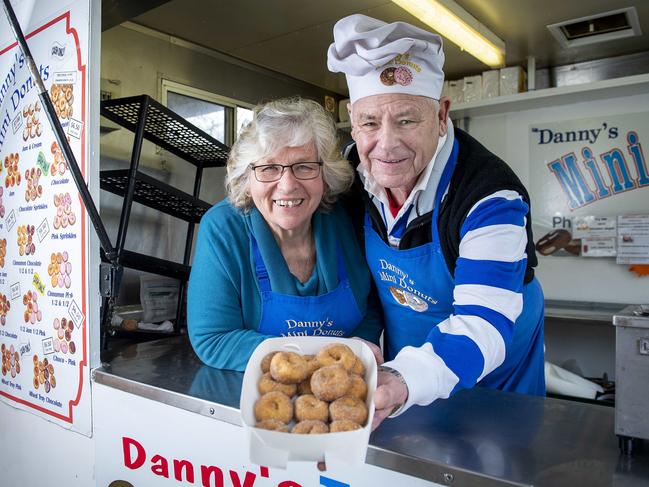 Last chance shoppers, as beloved market closes its doors forever