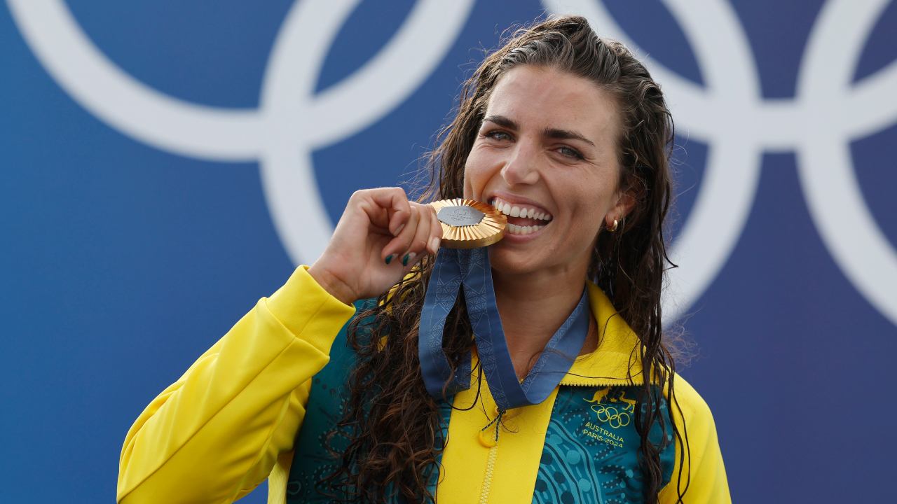 Australian flagbearer Jess Fox wins gold on ‘perfect day’ to cement ...