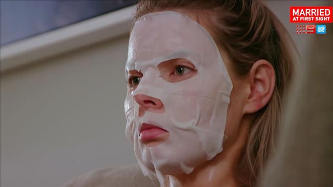 Even with your hydrating Garnier face mask, we can tell that’s not a happy face.