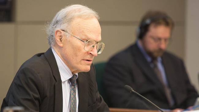 Dyson Heydon at the Royal Commission into Trade Union Governance and Corruption.