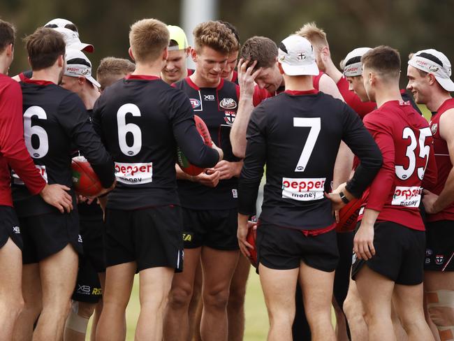 St Kilda players take part in a training session after Alan Richardson’s resignation.