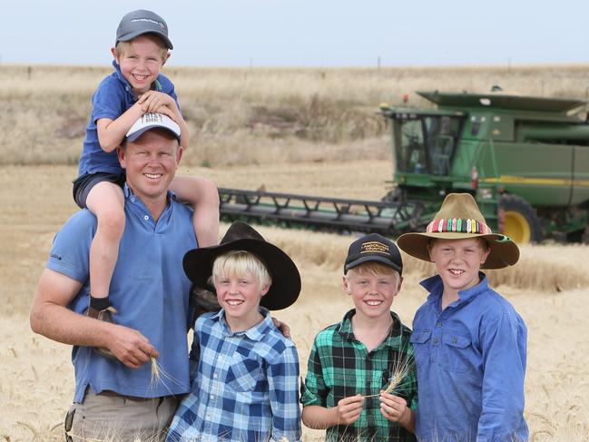 ADELAIDE, AUSTRALIA - ADVERTISER Photos NOVEMBER 21, 2020:  Dad Mathew Koch, kids Kelley, twins Mitchell and Riley and Jesse. Picture Emma Brasier