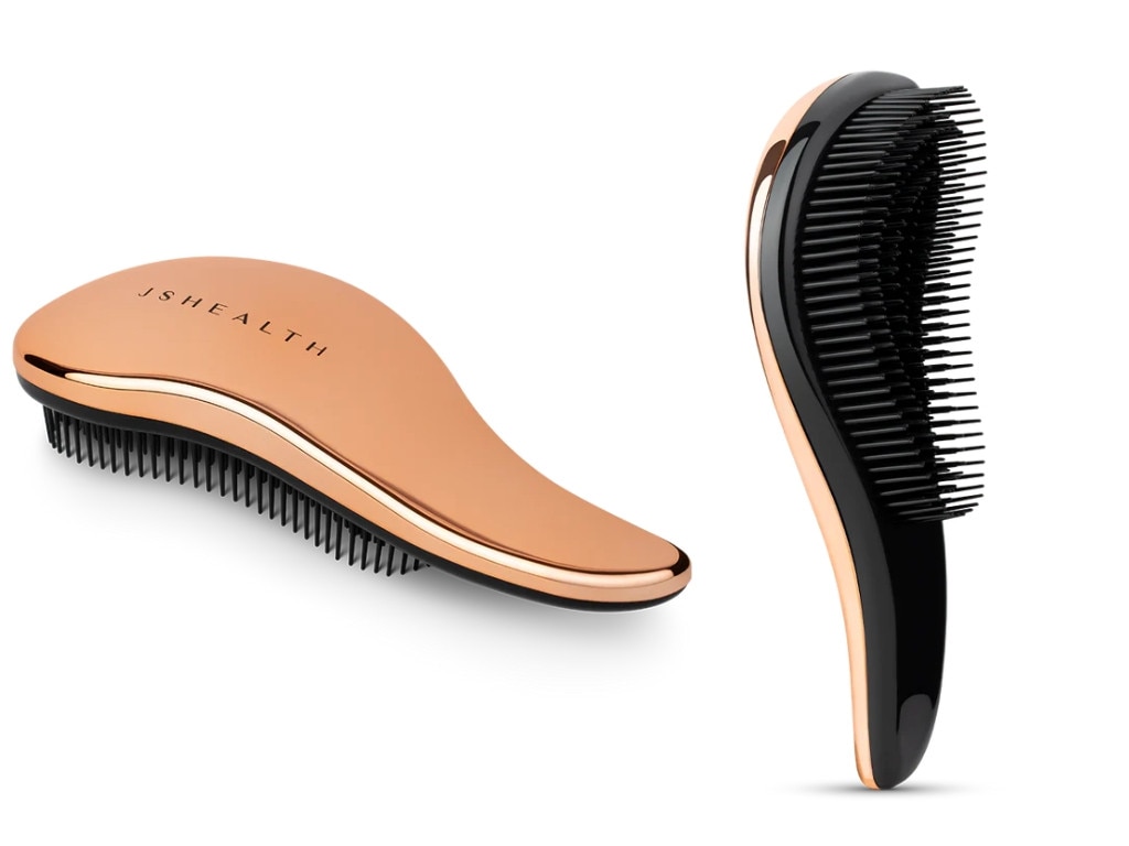 This Is the Best Hairbrush for Detangling Beach Hair