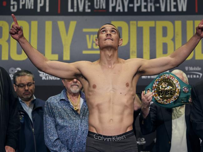 Tszyu vs Fundora Weigh-ins Tim Tszyu weighed in at 152.8 pounds, a full 1.2 pounds below the super-welterweight limit, for what he labeled his “Super Bowl moment” in Las Vegas against Sebastian Fundora., , Tszyu was focused but relaxed, tipping the scales on Friday in Las Vegas, and was an imposing physical presence opposite the rail-thin Fundora.