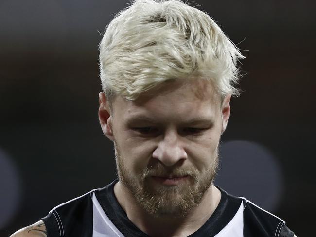 SYDNEY, AUSTRALIA - JUNE 26: Jordan De Goey of the Magpies warms up during the round 4 AFL match between Greater Western Sydney Giants and Collingwood Magpies at GIANTS Stadium on June 26, 2020 in Sydney, Australia. (Photo by Ryan Pierse/Getty Images)