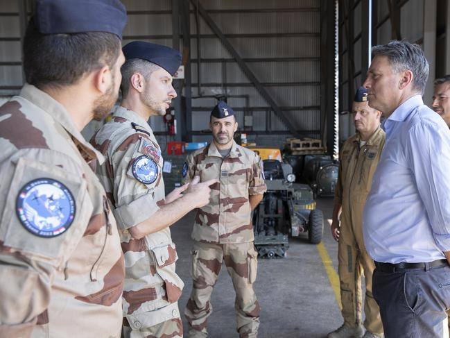 Deputy Prime Minister and Minister for Defence the Honourable Richard Marles MP meets French Air Force personnel during a visit to RAAF Base Darwin as part of Exercise Pitch Black 2022.