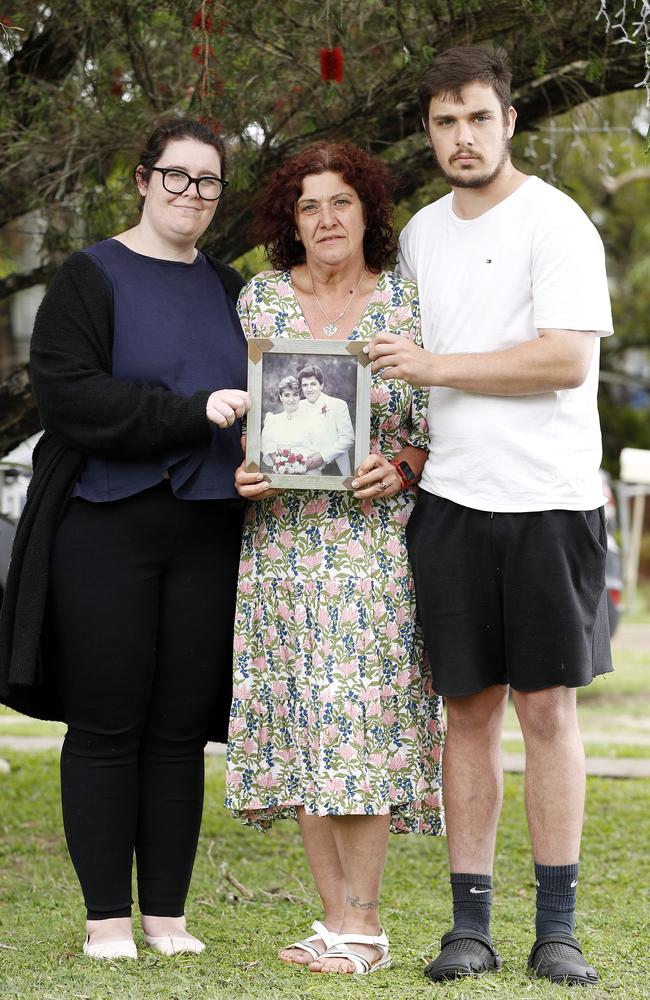 Jessica, Anita and Riley, Warburton pictured outside their home in Brisbane. (Image/Josh Woning)