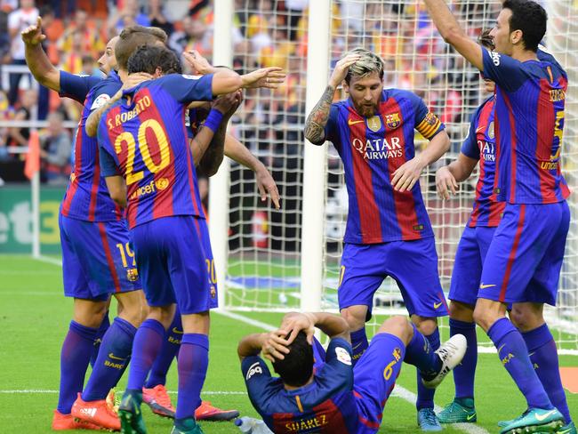 Throwback to #Neymar's dizzy penalty challenge at #Barcelona