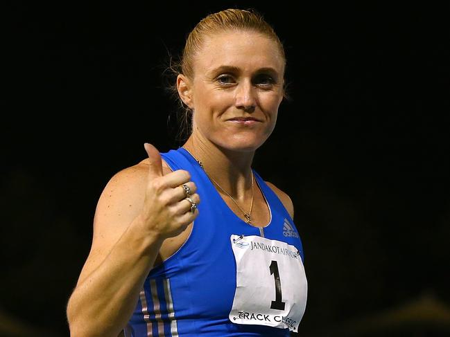 PERTH, AUSTRALIA - JANUARY 13:  Sally Pearson acknowledges the spectators after competing in and winning the women's 100 metre hurdles during the Jandakot Airport Perth Track Classic at WA Athletics Stadium on January 13, 2018 in Perth, Australia.  (Photo by Paul Kane/Getty Images)