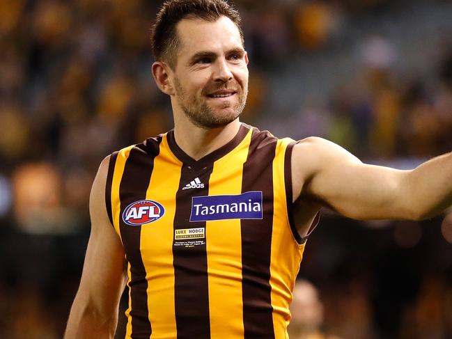 MELBOURNE, AUSTRALIA - AUGUST 25: Luke Hodge of the Hawks celebrates during the 2017 AFL round 23 match between the Hawthorn Hawks and the Western Bulldogs at Etihad Stadium on August 25, 2017 in Melbourne, Australia. (Photo by Michael Willson/AFL Media/Getty Images)