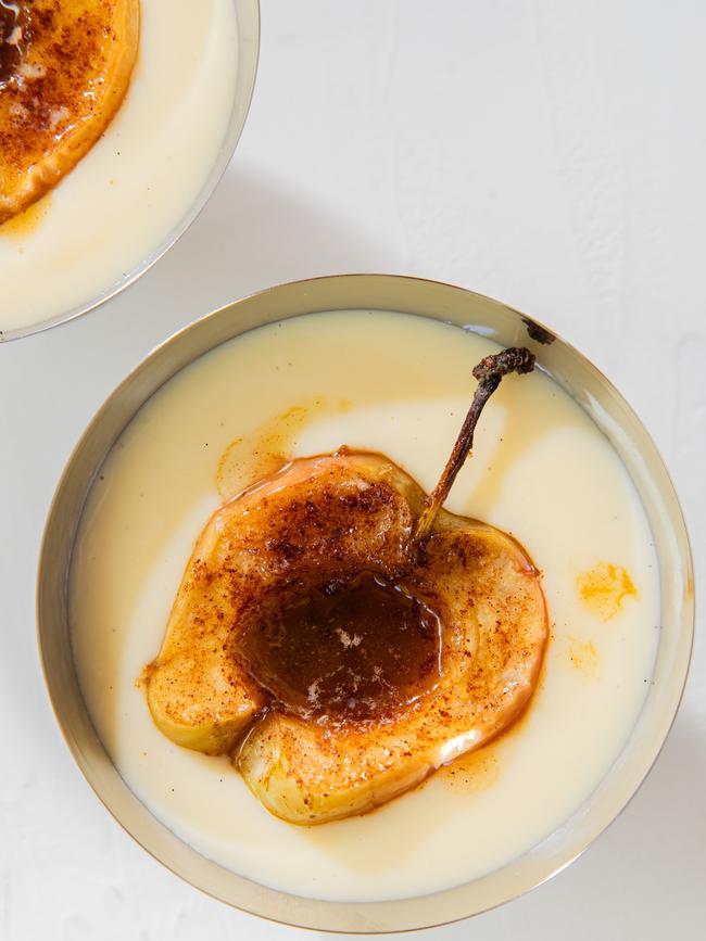 The caramel apples are the star of this dish