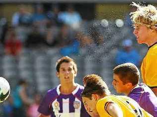 Zach Anderson rises above the pack during the 2010 National Youth League grand final at Etihad Stadium in Melbourne. Picture: Cameron Spencer