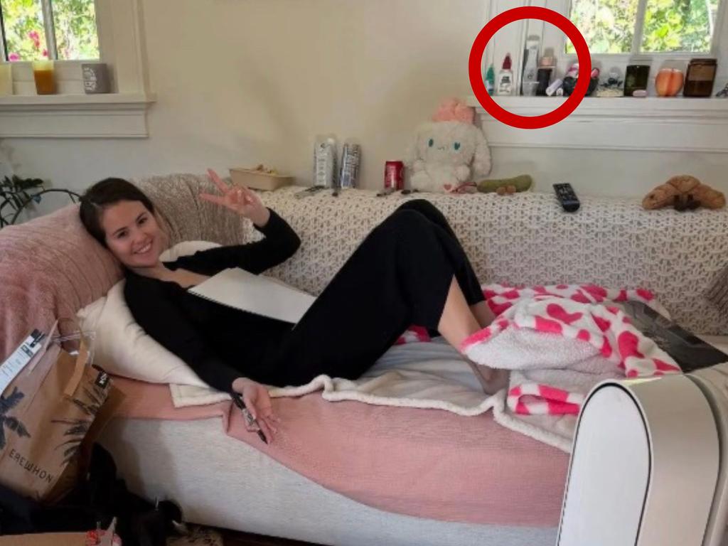 Selena Gomez has shared a NSFW pic.