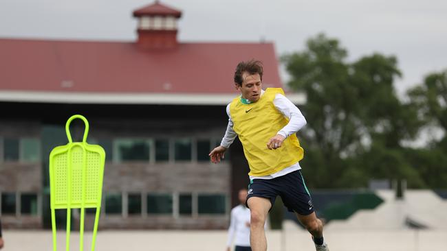 MELBOURNE, AUSTRALIA - NOVEMBER 12: Craig Goodwin of the Socceroos controls the ball during a Socceroos training session at Lakeside Stadium on November 12, 2024 in Melbourne, Australia. (Photo by Robert Cianflone/Getty Images)