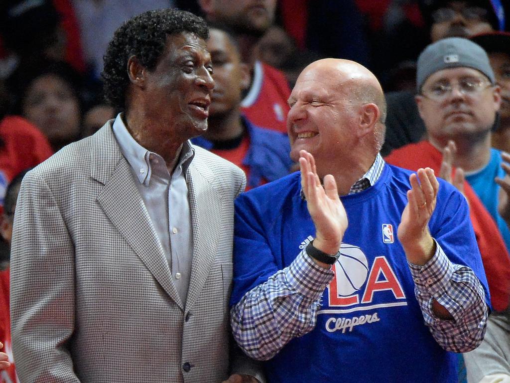 Elgin Baylor with LA Clippers owner Steve Ballmer. Baylor was an executive at the Lakers’ rival from 1986 to 2008. (Photo by Harry How/Getty Images)