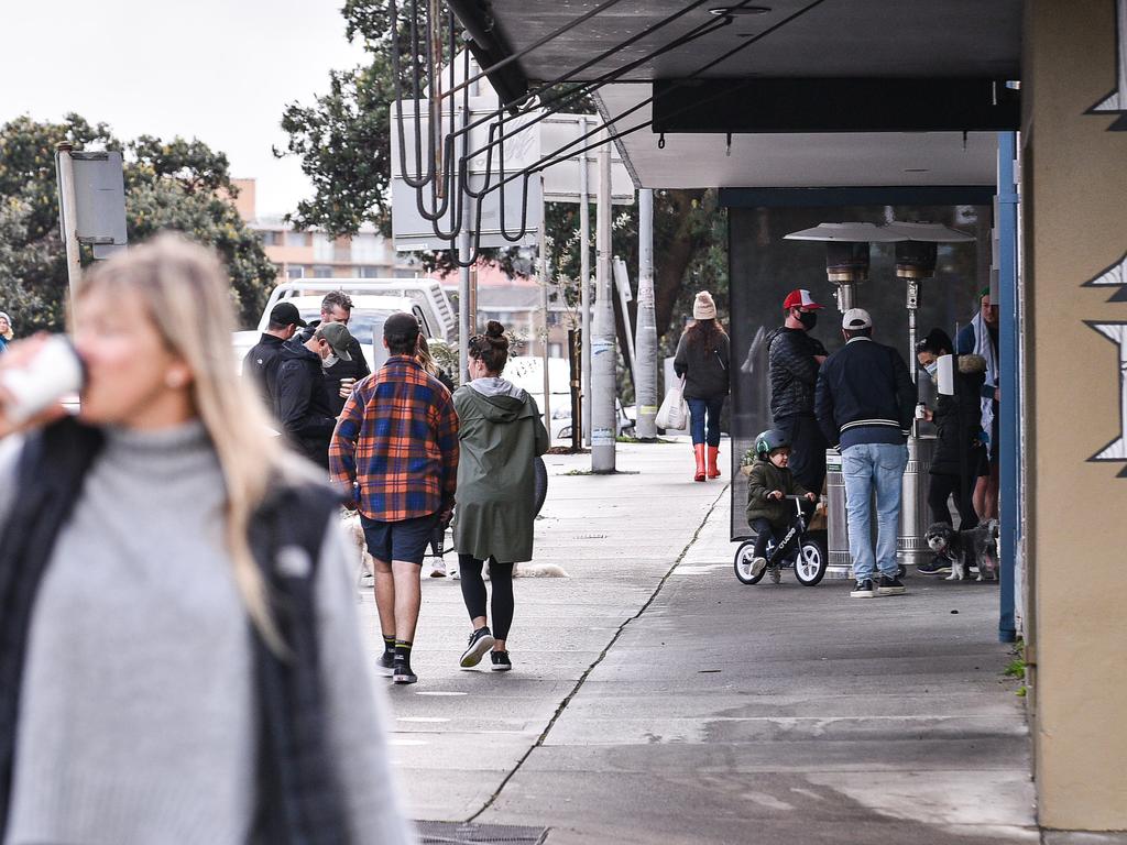 SYDNEY, AUSTRALIA - NewsWire Photos July 11, 2021: People are seen queuing at a Bondi Beach coffee shop. Picture: NCA NewsWire / Flavio Brancaleone