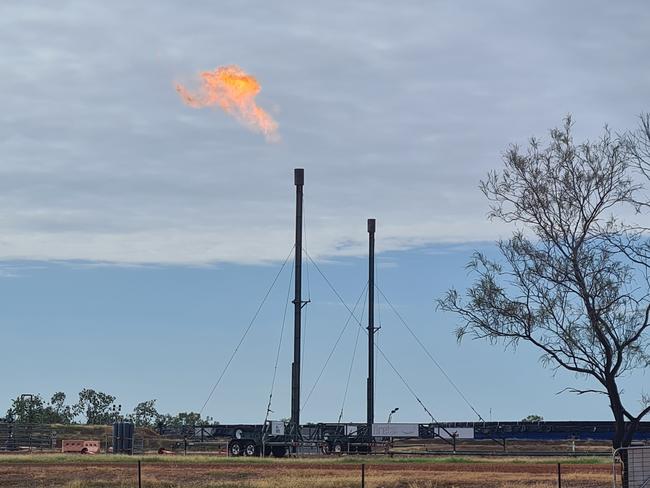 Tanumbirini Station: Nurrdalinji Aboriginal Corporation Beetaloo Tour March 2022. Huge volumes of methane - a potent greenhouse gas - being released, flared and burnt off at the Santos well site, on Tanumbirini. With another 190 wells planned by the company on this property alone, it's more important than ever that landholders and custodians work together to protect land and livelihoods. Source: Supplied.