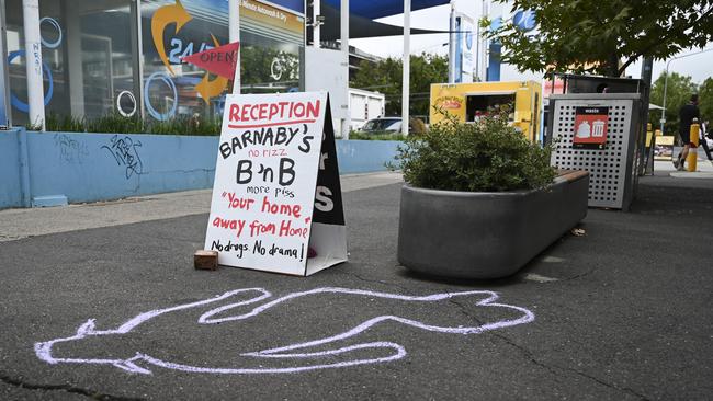 An outline is seen next to a planter box where Barnaby Joyce was filmed intoxicated on his back, talking in his phone at 11.30pm last Wednesday. Picture: NCA NewsWire / Martin Ollman