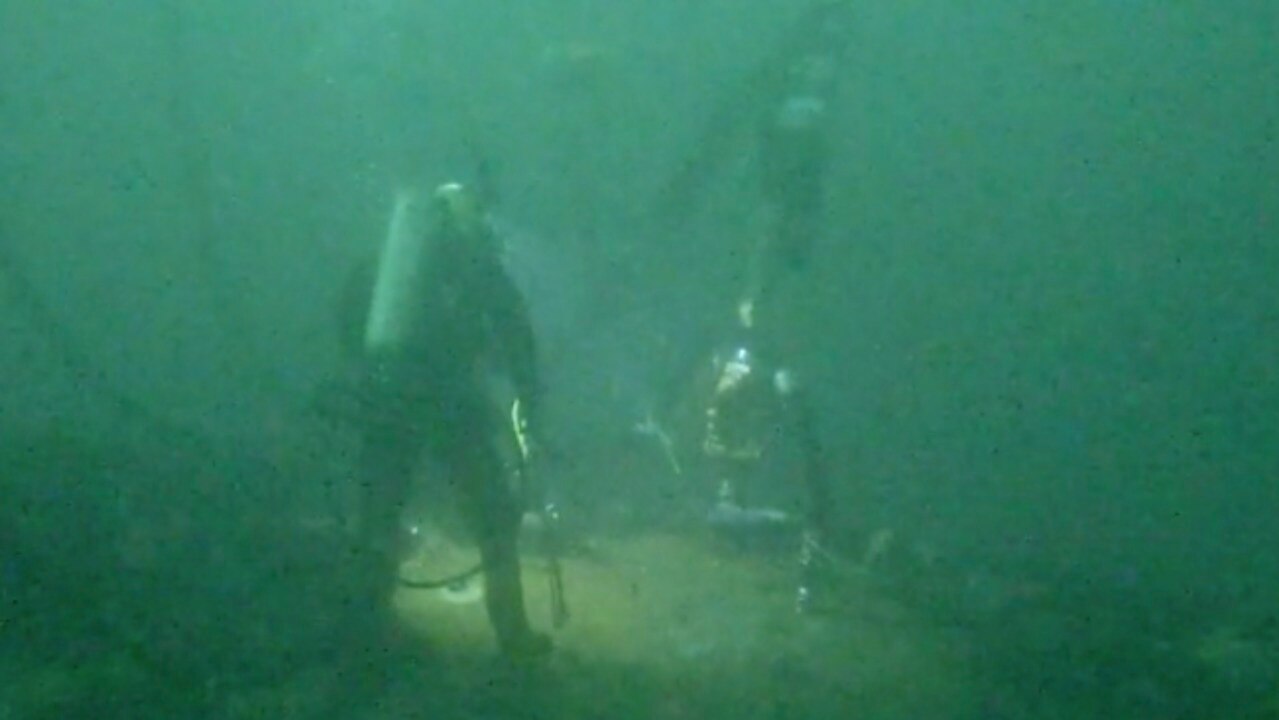 Divers Extract Oil From WWII-Era Shipwreck Off Long Island Coast