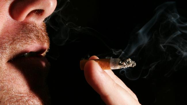 Contraband cigarettes costs up to $1000 in Victorian prisons | Herald Sun