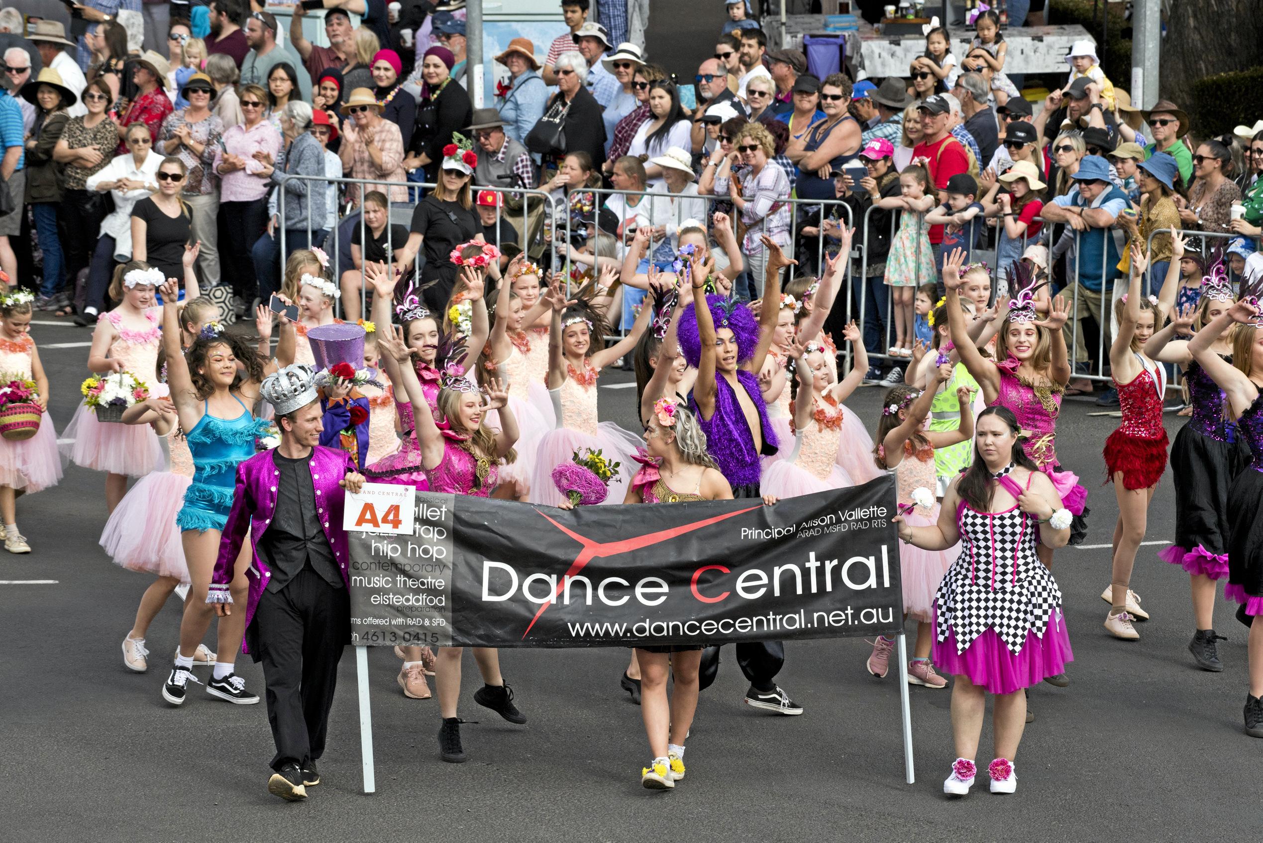 Dance Cemtral. 2019 Grand Central Floral Parade. Saturday, 21st Sep, 2019.