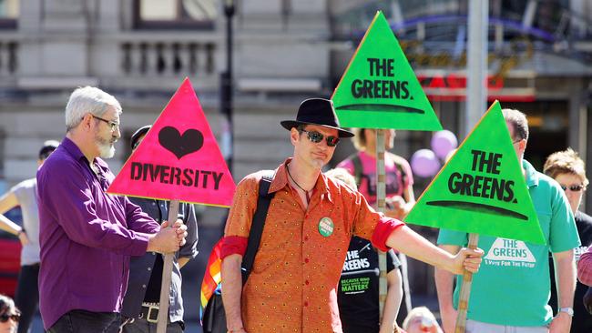 News BSM 14.8.10 Greens Rally in queens Park.Pic Annette Dew