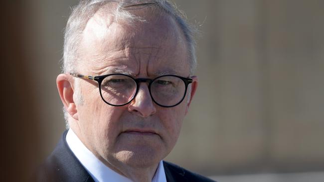 PERTH, AUSTRALIA. NewsWire Photos. 27 JANUARY 2025 Prime Minister Anthony Albanese meets Premier Roger Cook at Kwinana Bulk Terminal. Picture: NewsWire/ Sharon Smith