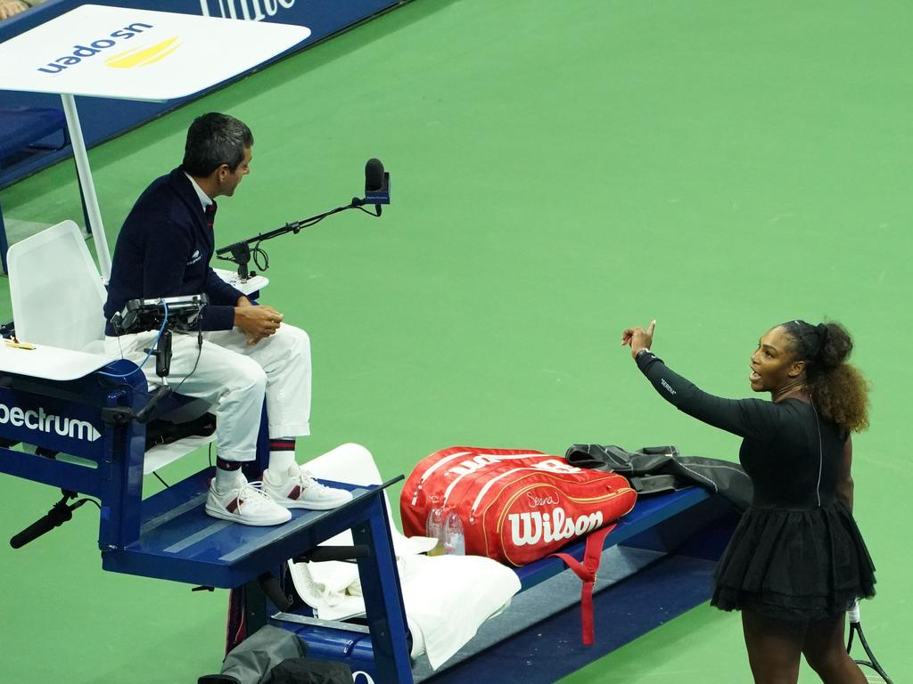 The stand-off. (Photo by kena betancur / AFP)