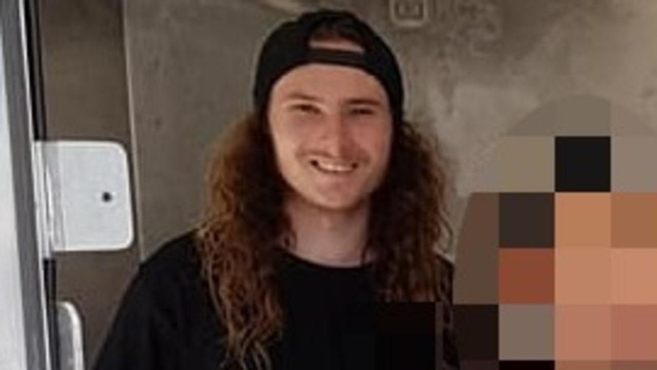 Golden Beach man Josh English pleads guilty to paying 14yo girl for sex |  The Courier Mail