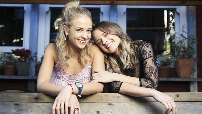 Home And Aways Olivia Has Twin Mistaken For Her ‘almost Every Day Herald Sun 2302