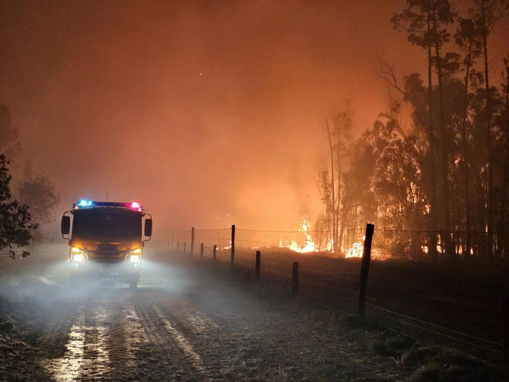 Multiple ground crews and aircraft are working to contain a large, fast-moving grass fire burning near Chinchilla Tara Road, Tara. Picture QFES