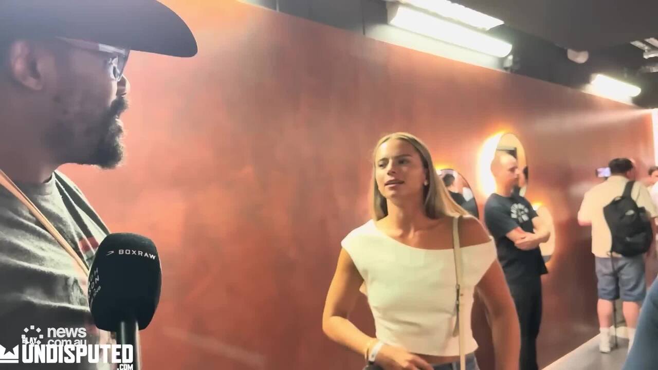 'Don't be coming at me like that!'Awkward moment boxing star gets rejected