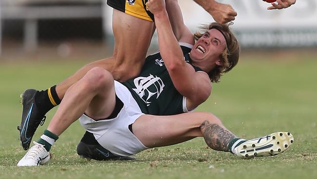 Matthew Lias in action for Echuca against Rochester in round one. Picture: Yuri Kouzmin