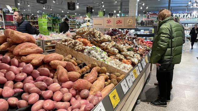 Grocery prices are still going up across the country. Picture: NCA NewsWire / David Crosling